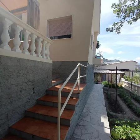 Vakantiehuis Casa Lidia Al Mare Camporosso (Liguria)